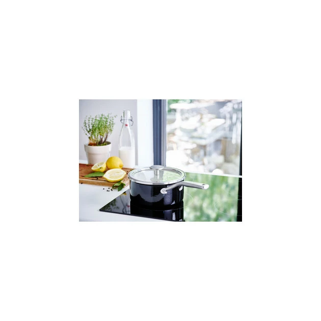 Casserole Émaillée 18cm Noir Onyx KitchenAid 4 Casserole Émaillée 18cm Noir Onyx KitchenAid – Image 2