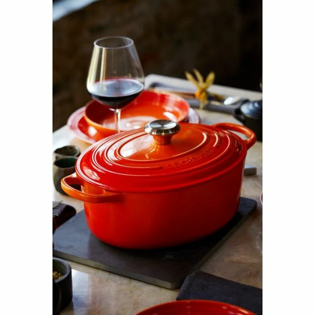 Cocotte En Fonte Ovale 27 Cm Volcanique Le Creuset Signature 7 Cocotte En Fonte Ovale 27 Cm Volcanique Le Creuset Signature – Image 5