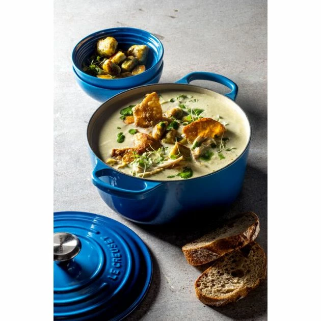Cocotte En Fonte Ronde 22 Cm Marseille Le Creuset Signature 8 Cocotte En Fonte Ronde 22 Cm Marseille Le Creuset Signature – Image 6