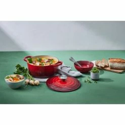 Cocotte En Fonte Ronde 24 Cm Cerise Le Creuset Signature 13 Cocotte En Fonte Ronde 24 Cm Cerise Le Creuset Signature -Cookway boutique cocotte en fonte ronde 24 cm cerise le creuset signature 5