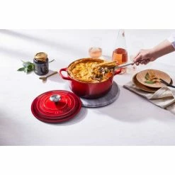 Cocotte En Fonte Ronde 26 Cm Cerise Le Creuset Signature -Cookway boutique cocotte en fonte ronde 26 cm cerise le creuset signature 5