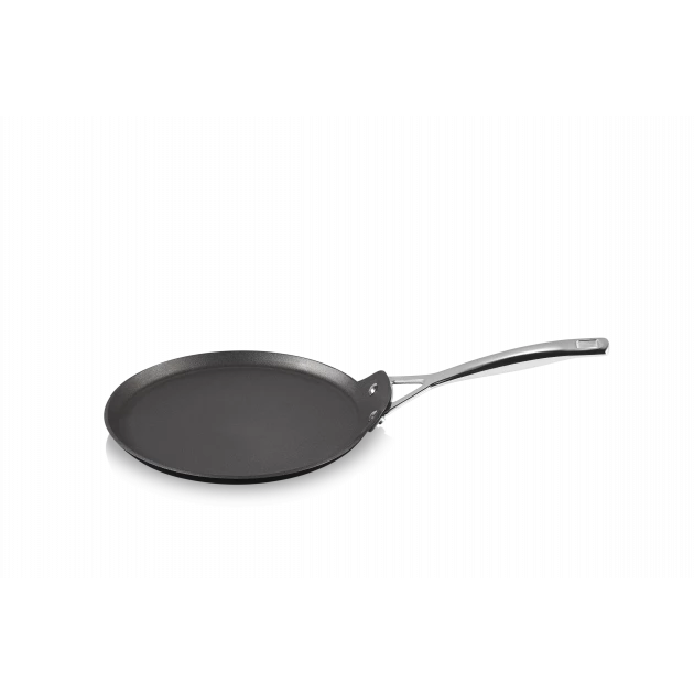 Crêpière 24 Cm Anti-Adhérente Les Forgées Le Creuset 5 Crêpière 24 Cm Anti-Adhérente Les Forgées Le Creuset – Image 3