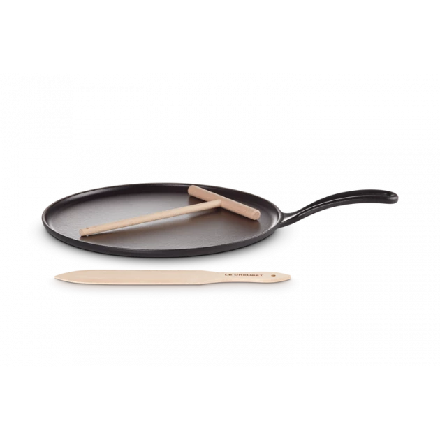 Crêpière En Fonte 27 Cm Noir Mat Avec Spatule & Râteau Le Creuset 3 Crêpière En Fonte 27 Cm Noir Mat Avec Spatule & Râteau Le Creuset