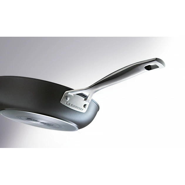 Poêle 24 Cm Anti-Adhérente Les Forgées Le Creuset 5 Poêle 24 Cm Anti-Adhérente Les Forgées Le Creuset – Image 3