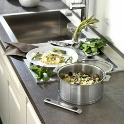 Série De 3 Casseroles + Poignée Zenith Amovible Inox Cristel 9 Série De 3 Casseroles + Poignée Zenith Amovible Inox Cristel -Cookway boutique serie de 3 casseroles poignee zenith amovible inox cristel 2